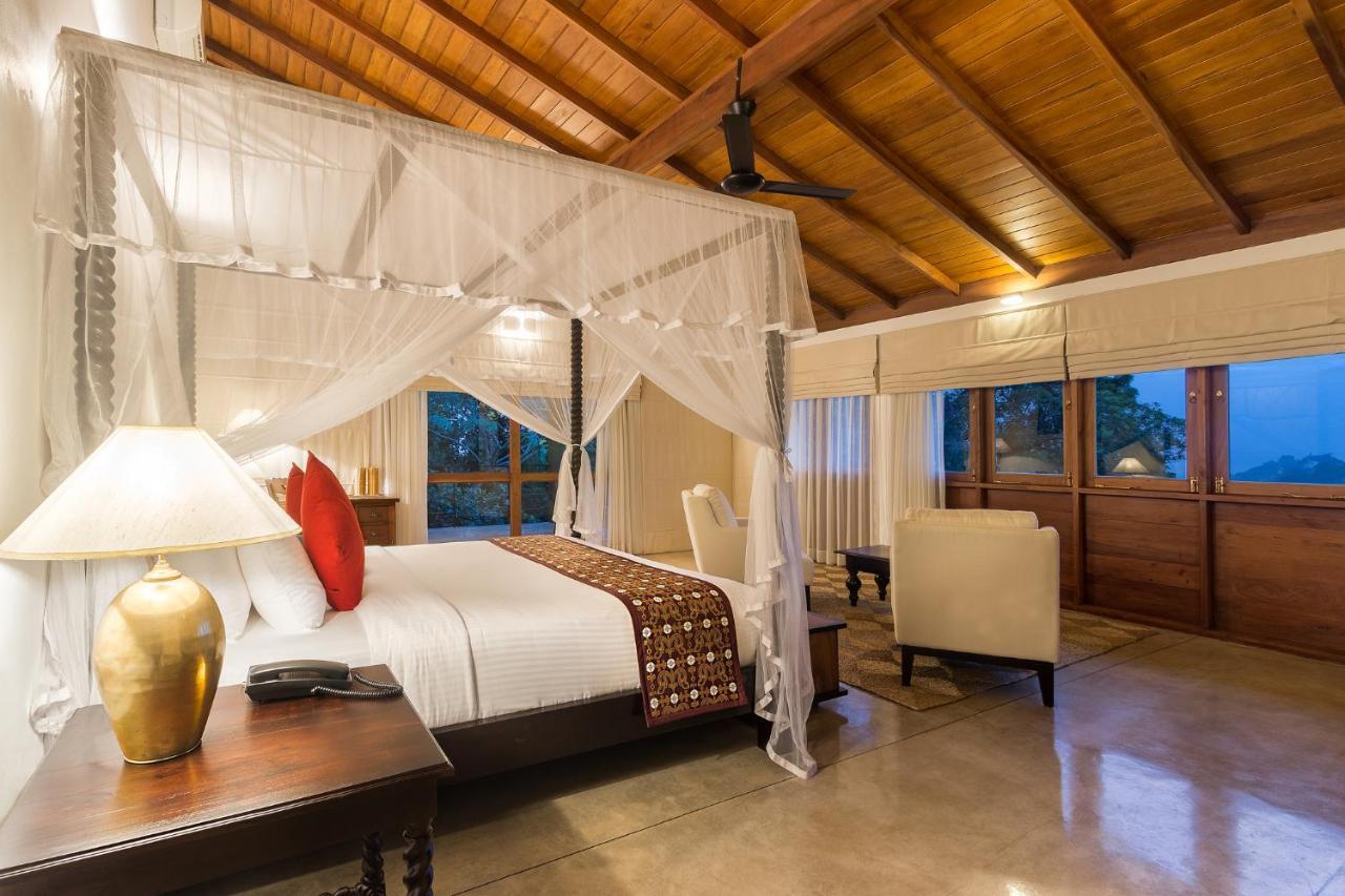 Kings Pavilion Luxury Hotel Kandy Exterior foto